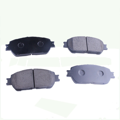 OE 04466-06020 04466-20100 8V0698151C 04466-33130 Toyota Camry Tiguan Des plaquettes de frein en céramique